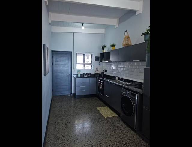 1 BEDROOM APARTMENT FOR SALE IN WEST BEACH